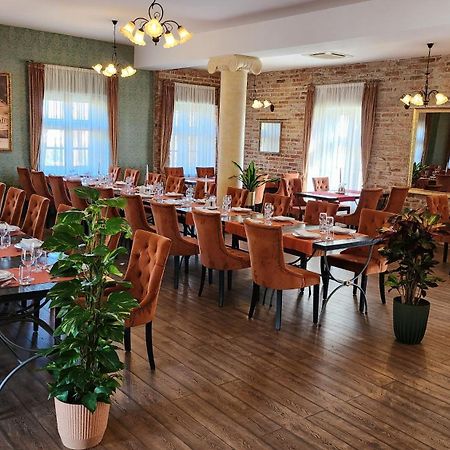 Hotel & Restoran Dvorac Gjalski Zabok Exterior foto